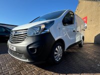 VAUXHALL VIVARO