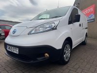 NISSAN E-NV200