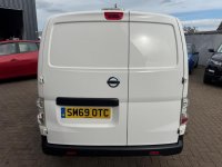 NISSAN E-NV200