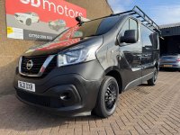 NISSAN NV300
