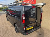 NISSAN NV300